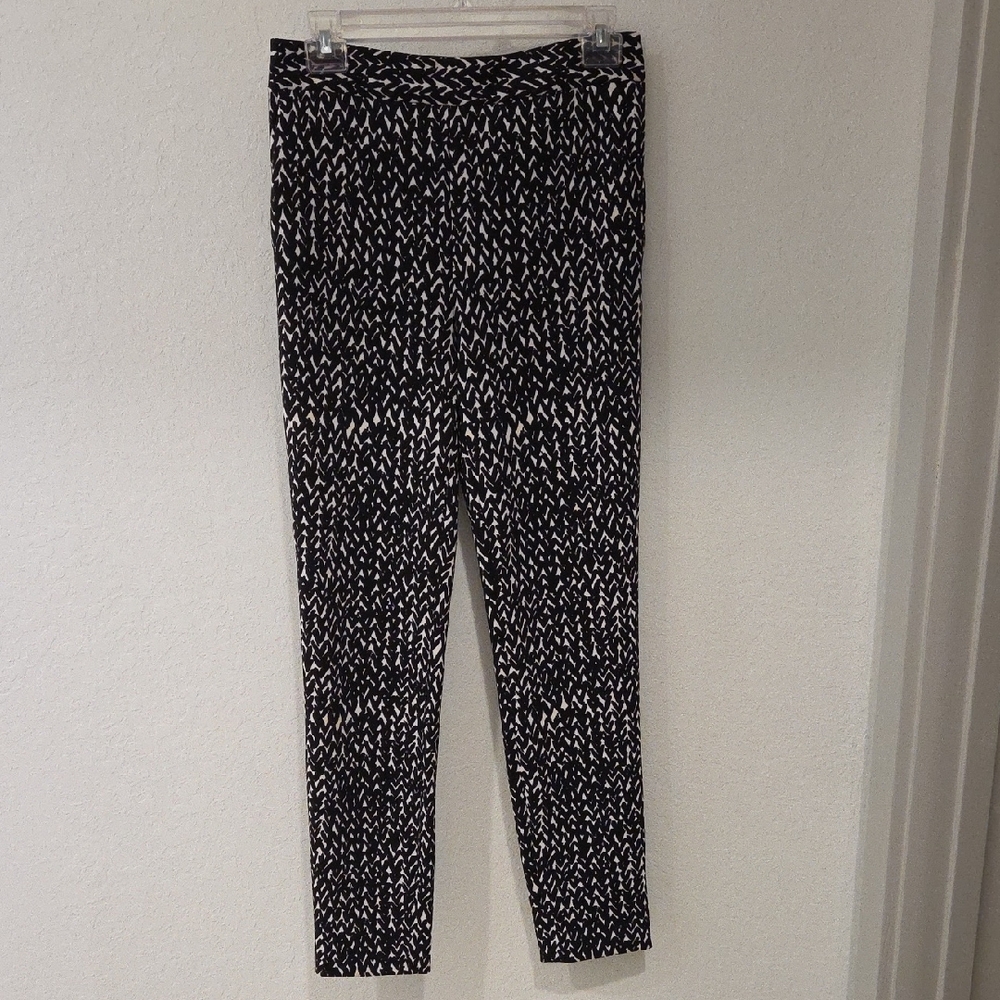 Express Black and White Patterned Leggings